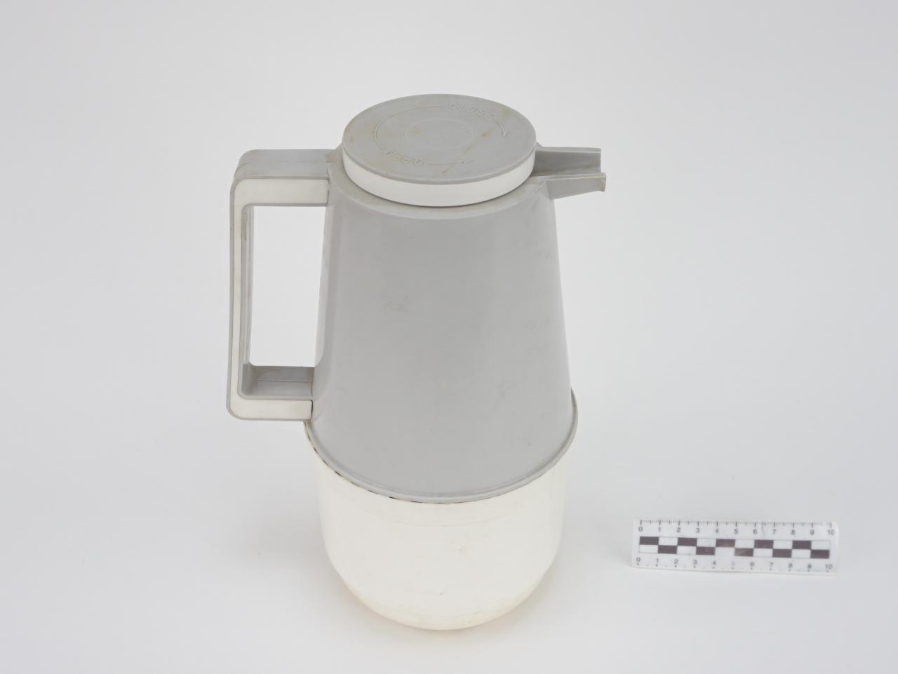 THERMOS