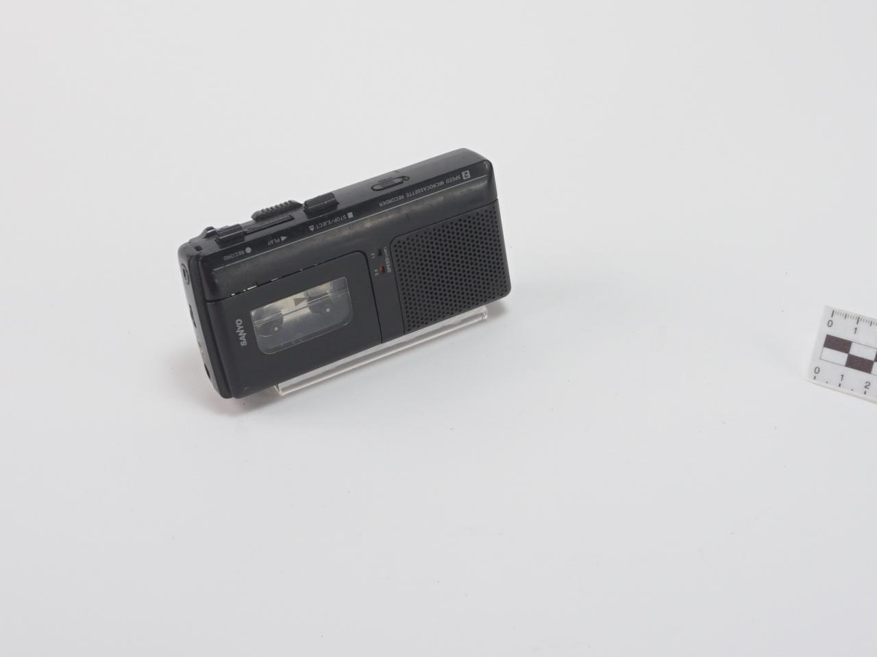 DICTAPHONE