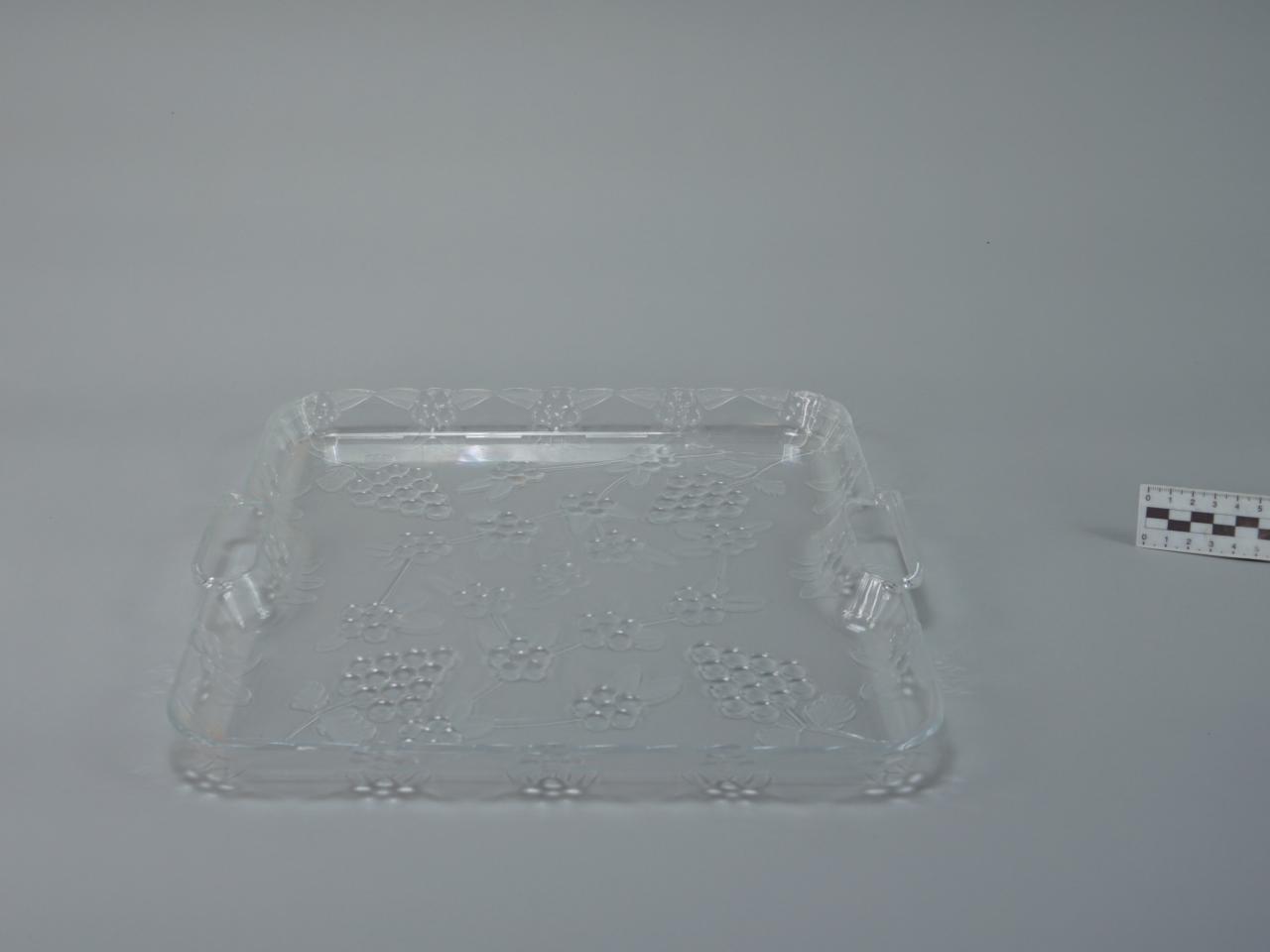 TRAY