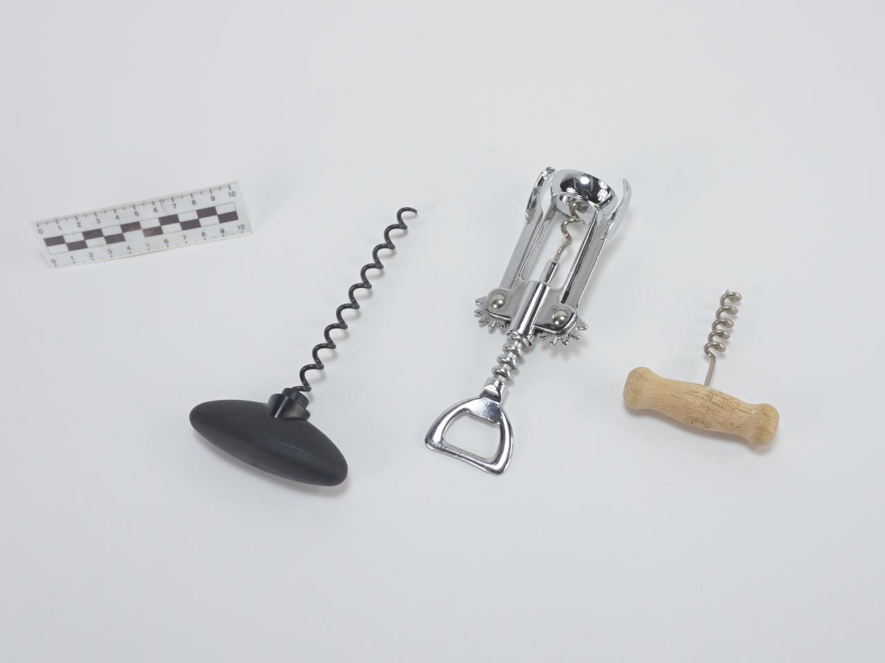 CORKSCREW OPENER