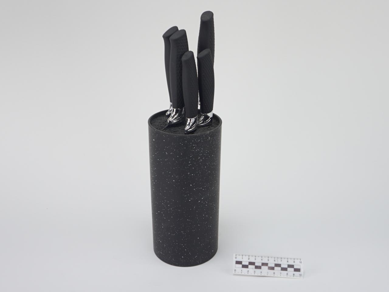 KITCHEN KNIVES IN STAND SET
