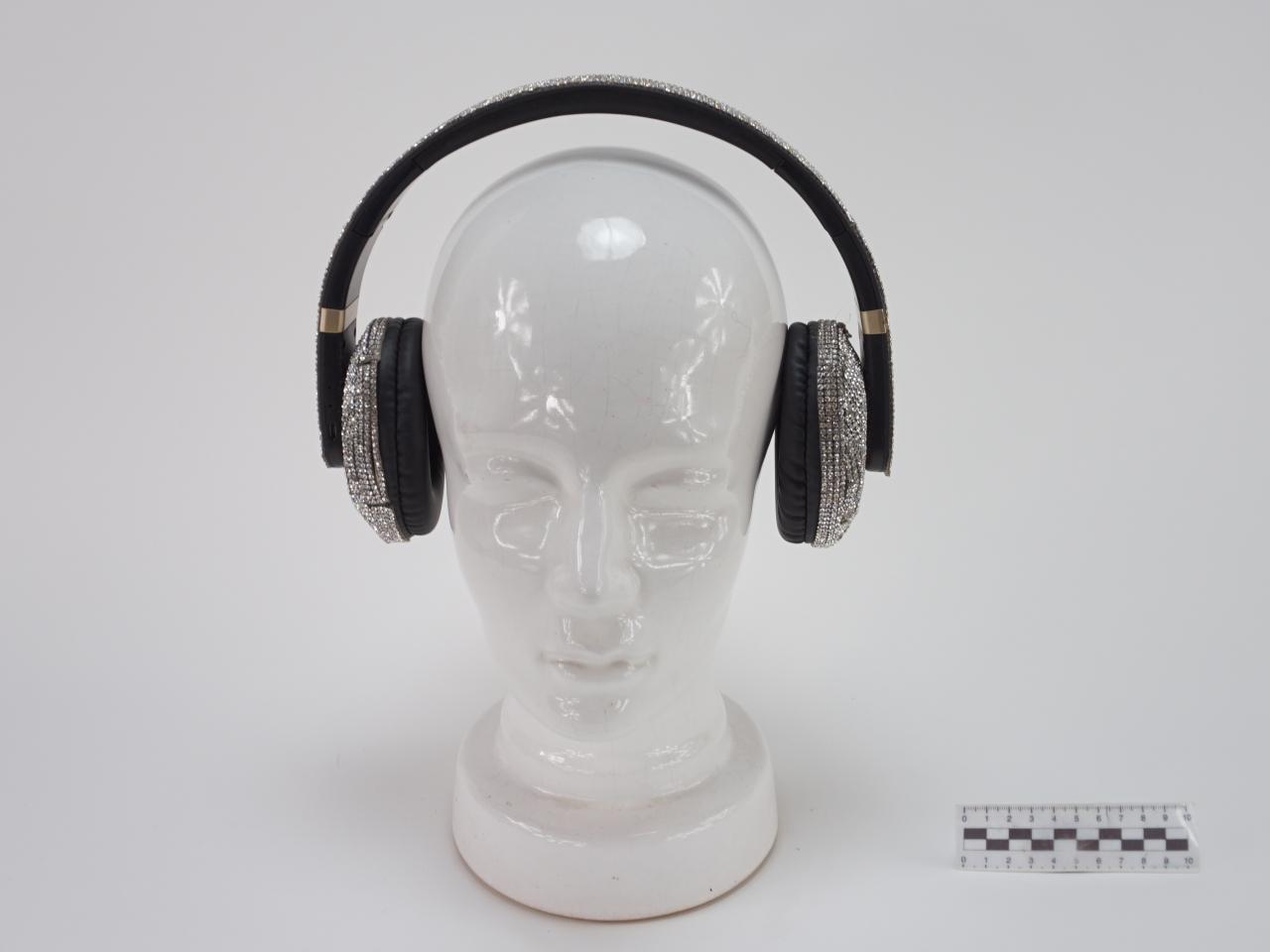 HEADPHONES