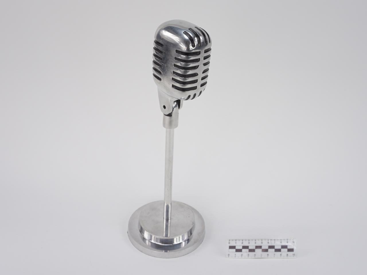 MICROPHONE