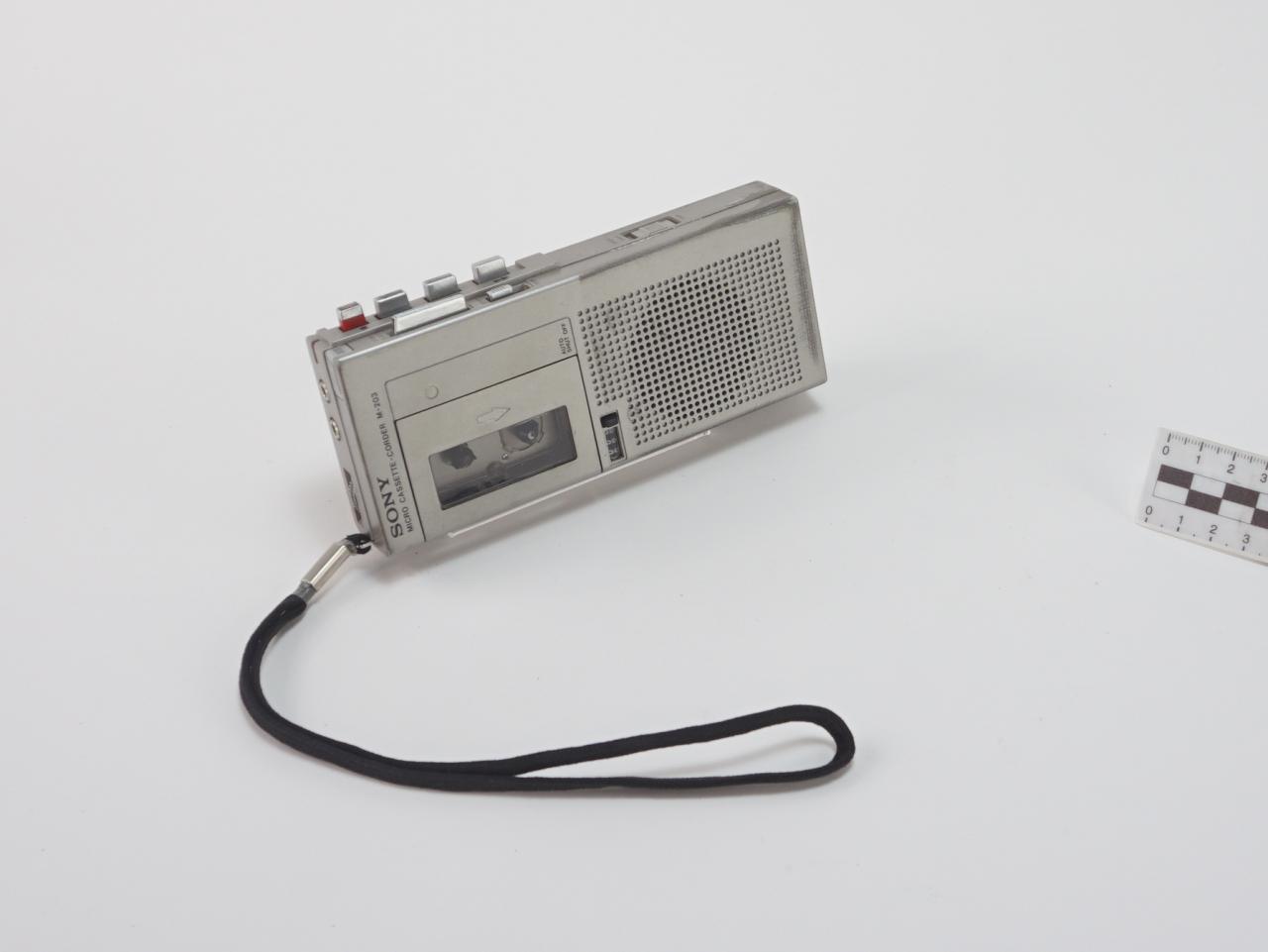 DICTAPHONE