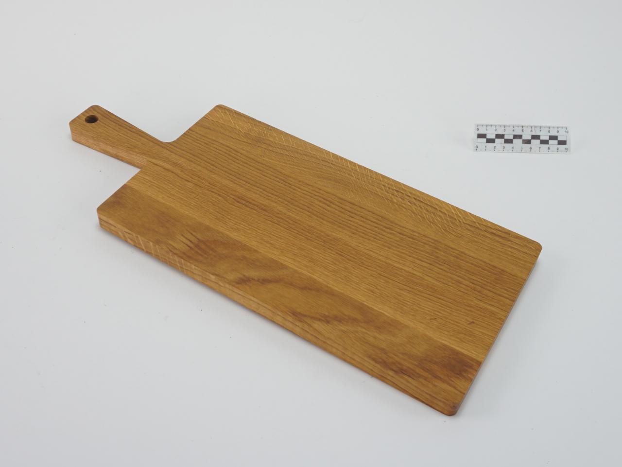 CUTTING BOARD