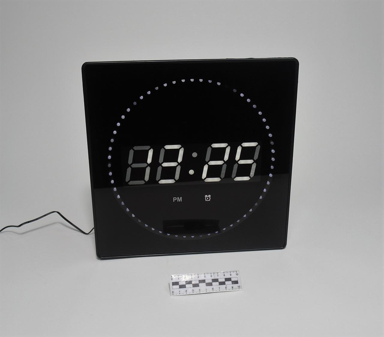 ZEGAR ŚCIENNY ELEKTRONICZNY