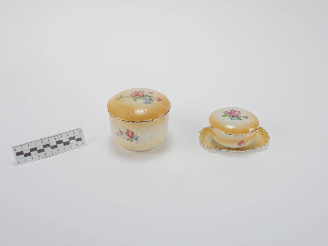 KITCHEN CONTAINER