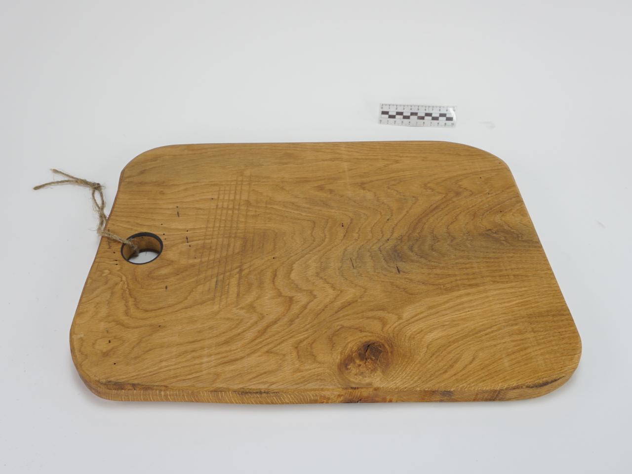 CUTTING BOARD