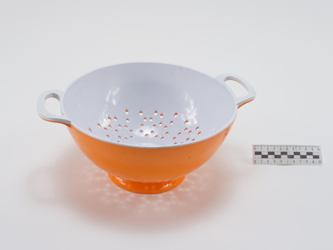 COLANDER