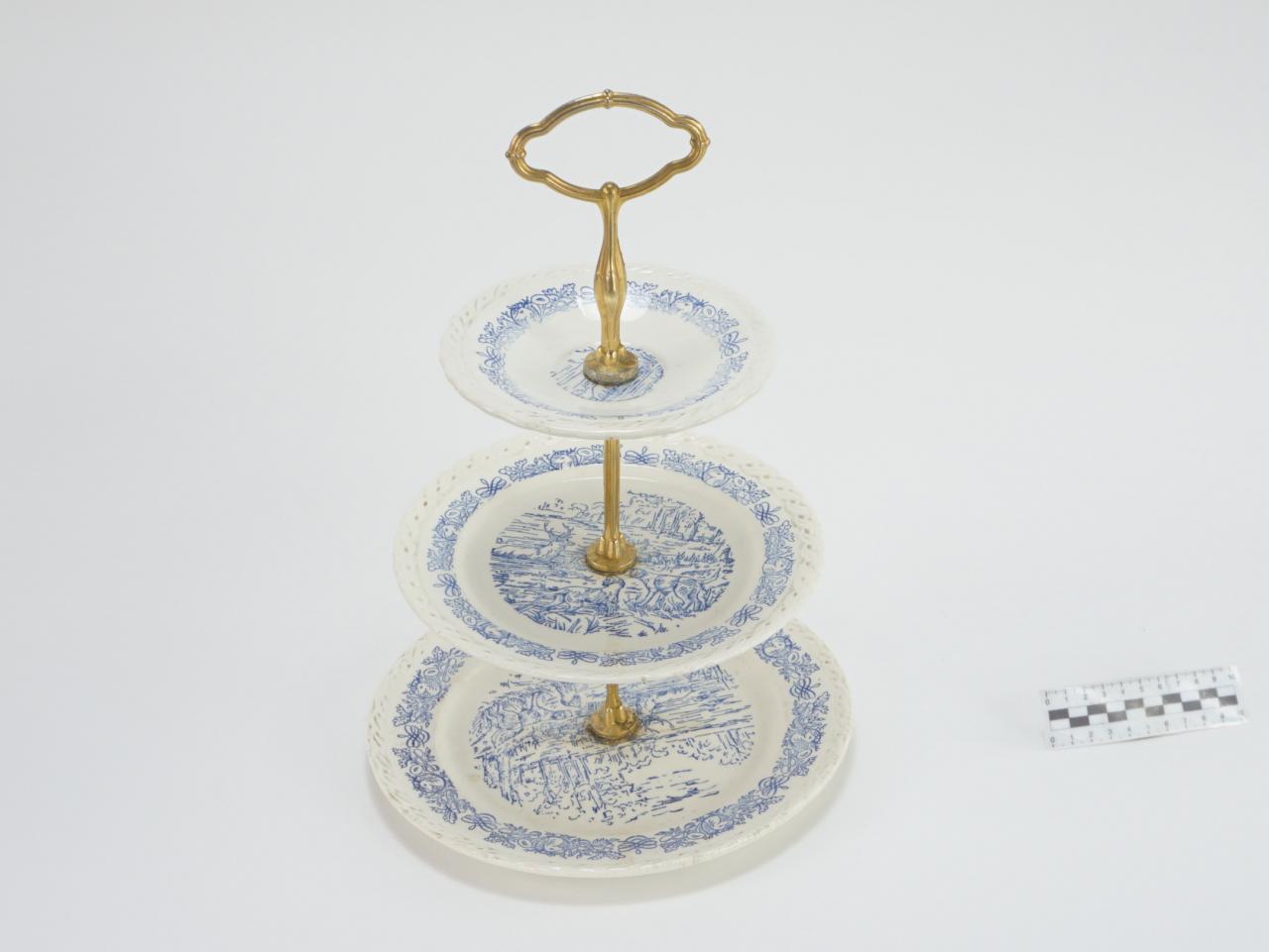 CAKE STAND