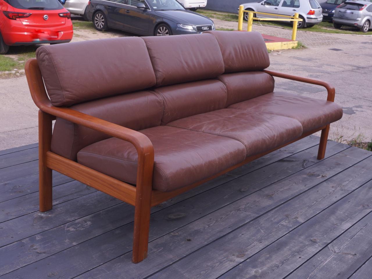 KANAPA SOFA