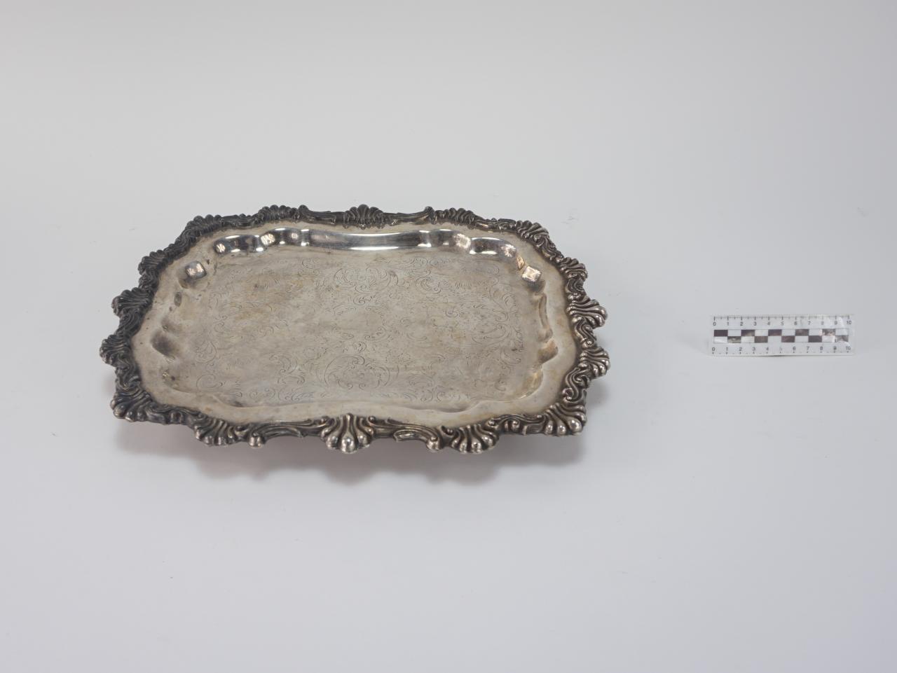 TRAY