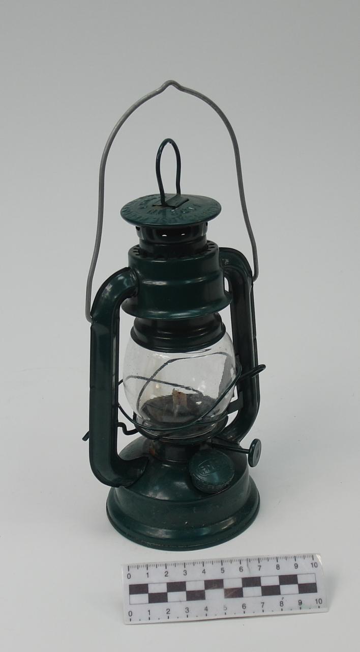 LAMPA NAFTOWA