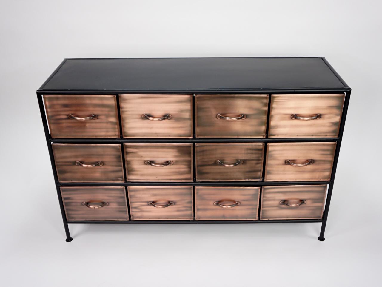CHEST OF DRAWERS
