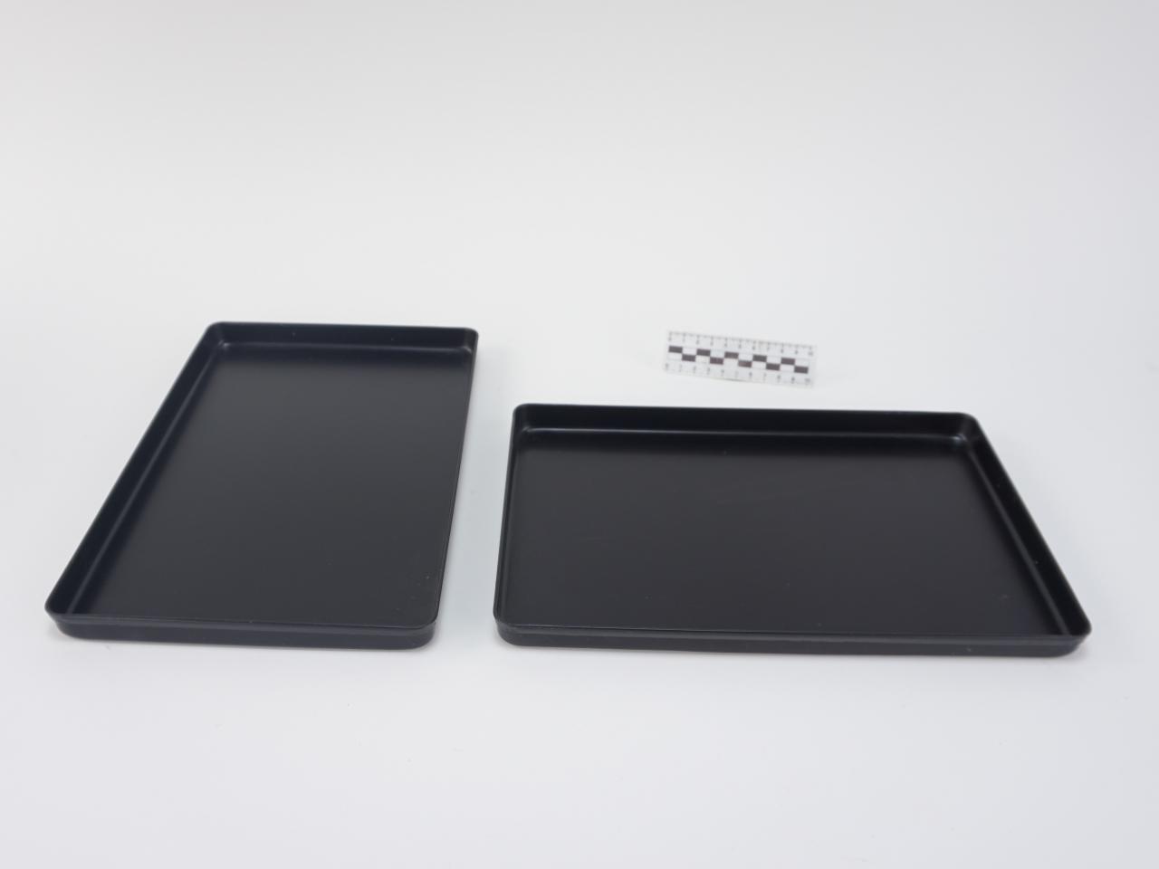 TRAY