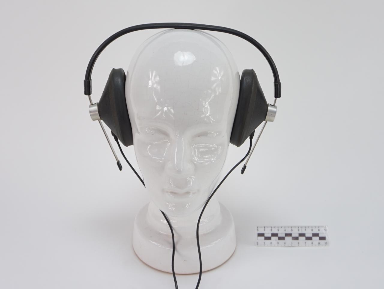 HEADPHONES