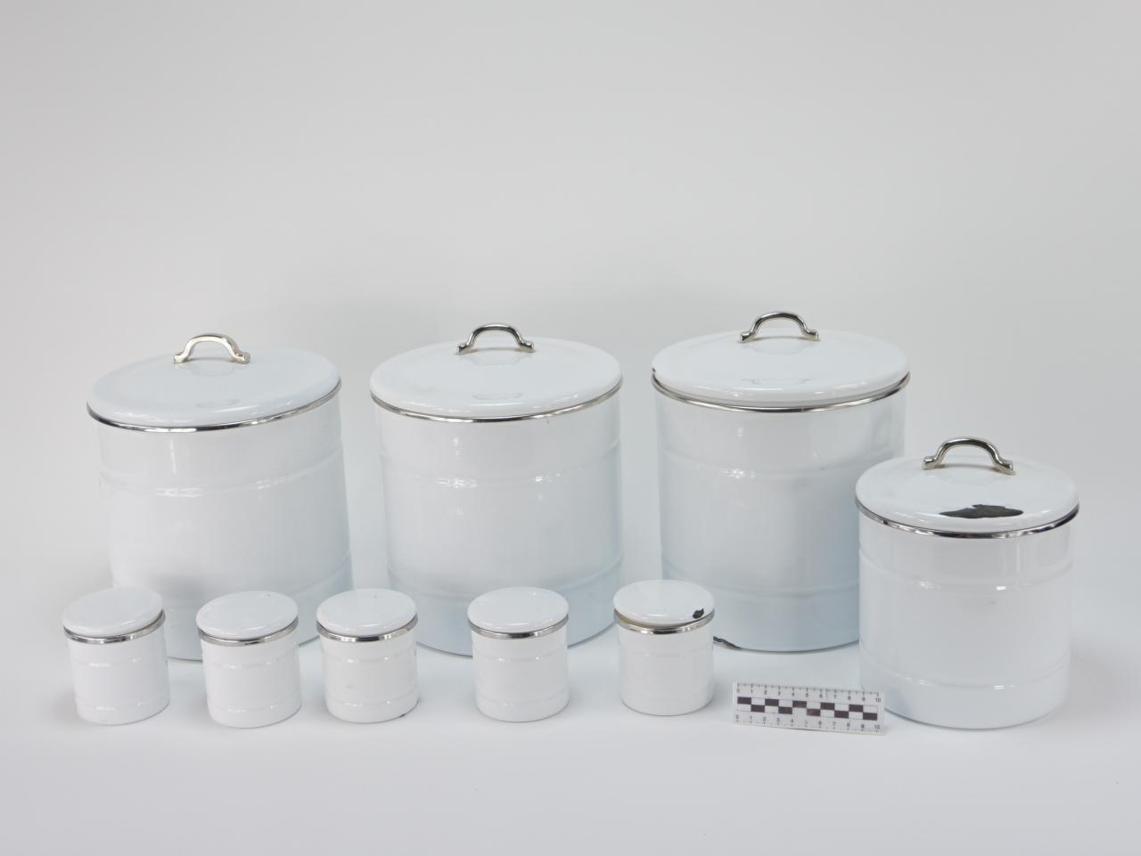 KITCHEN CONTAINER