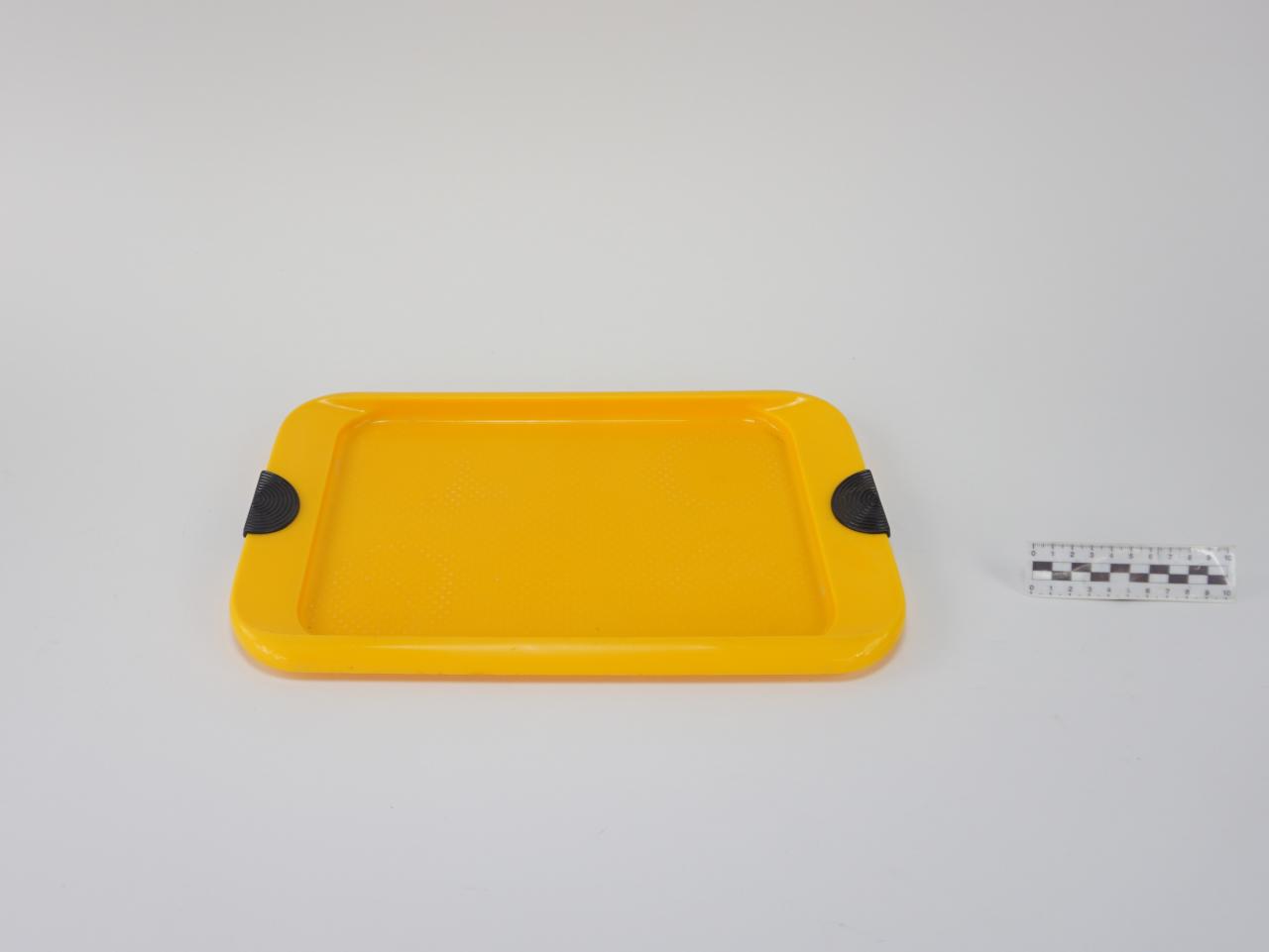 TRAY