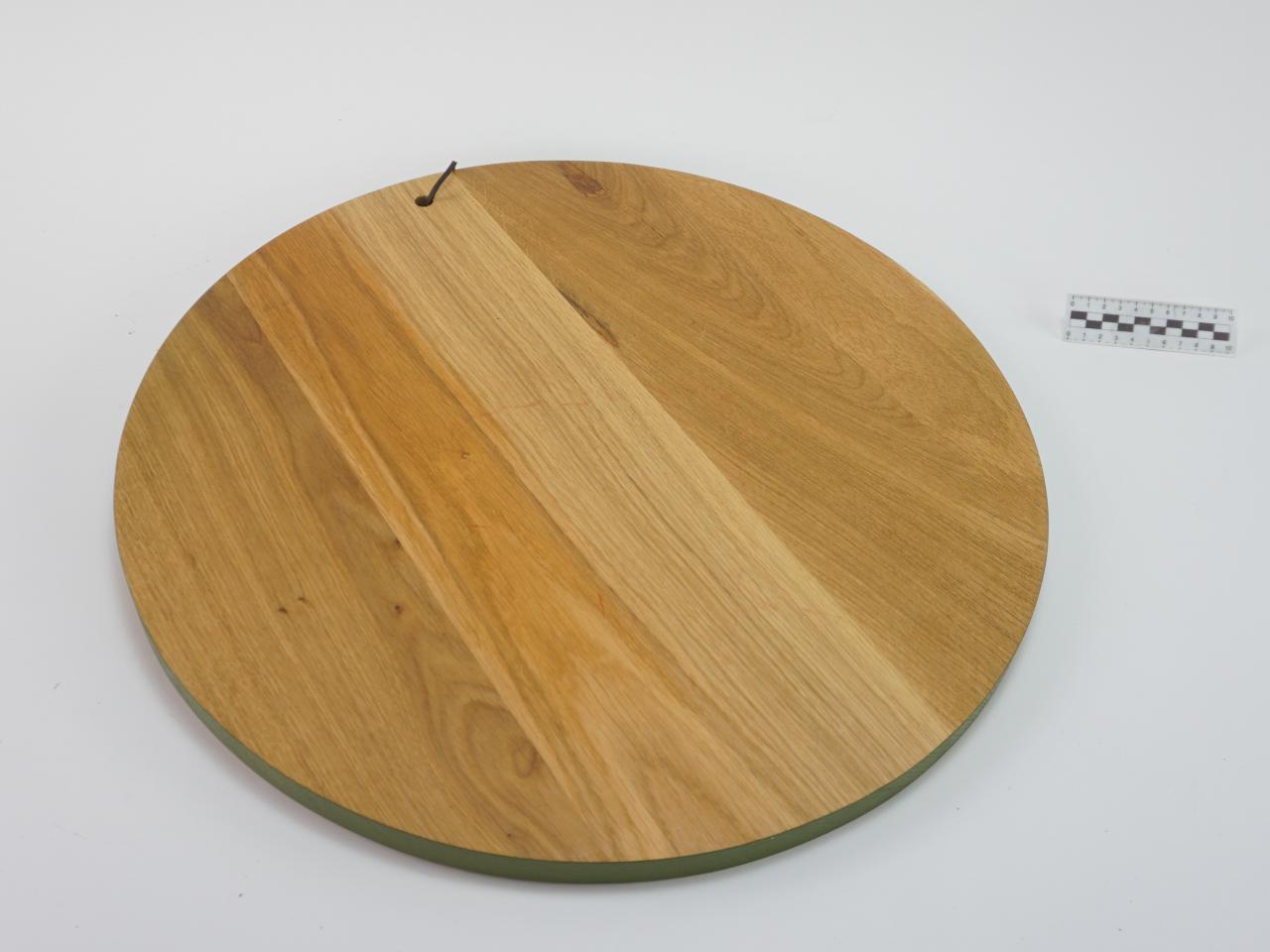 CUTTING BOARD