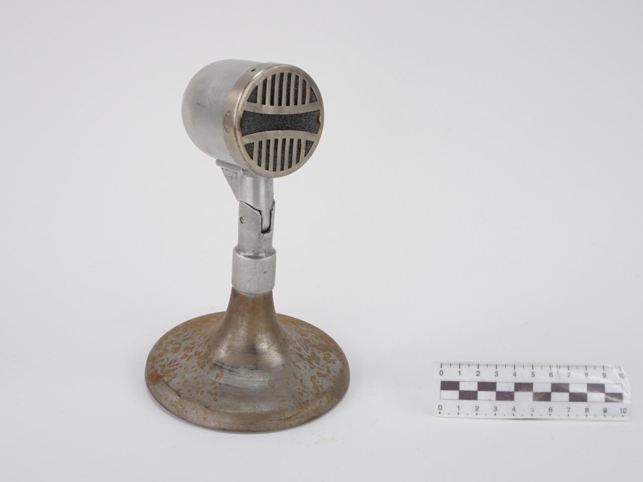 MICROPHONE