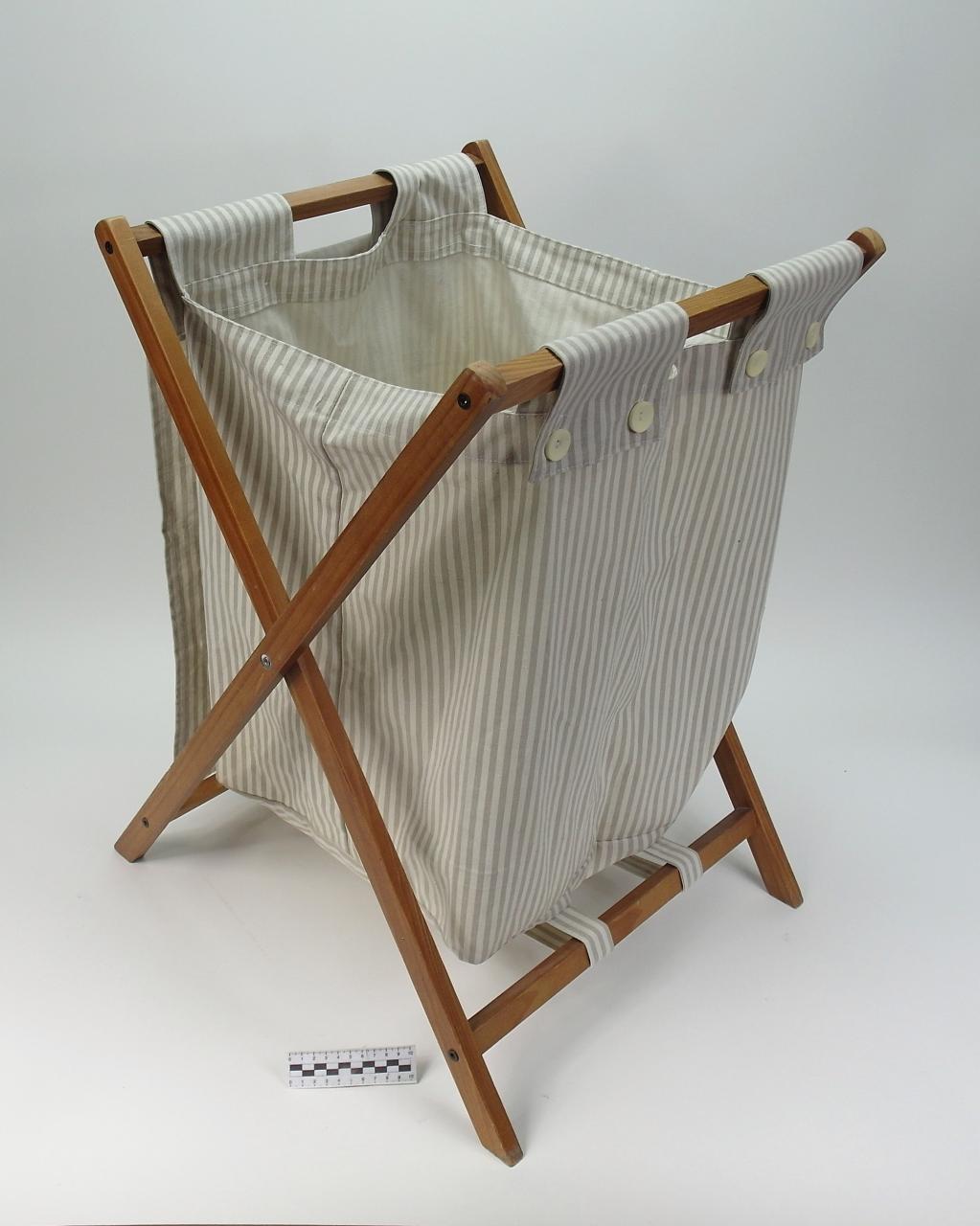 LAUNDRY BASKET
