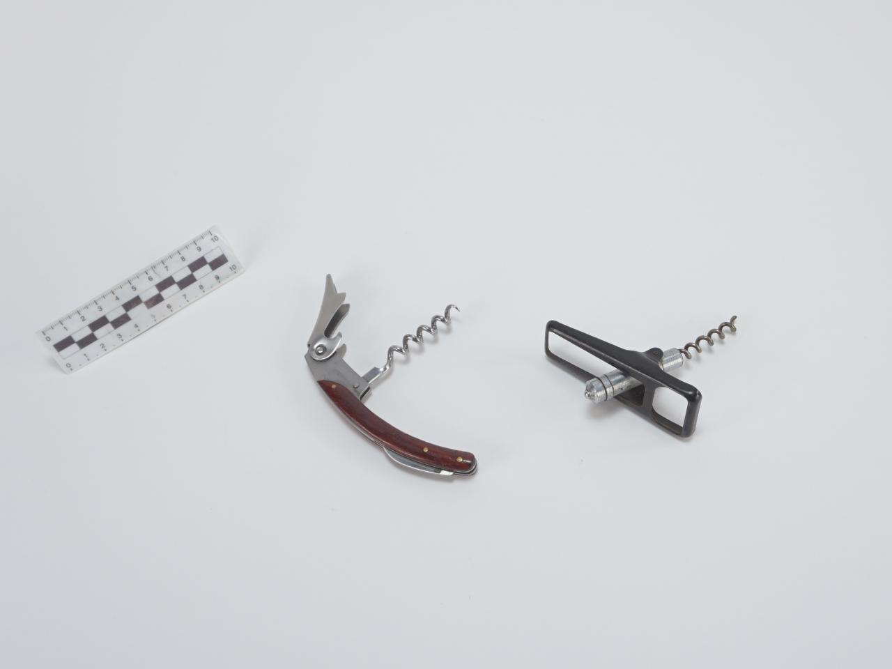 CORKSCREW OPENER