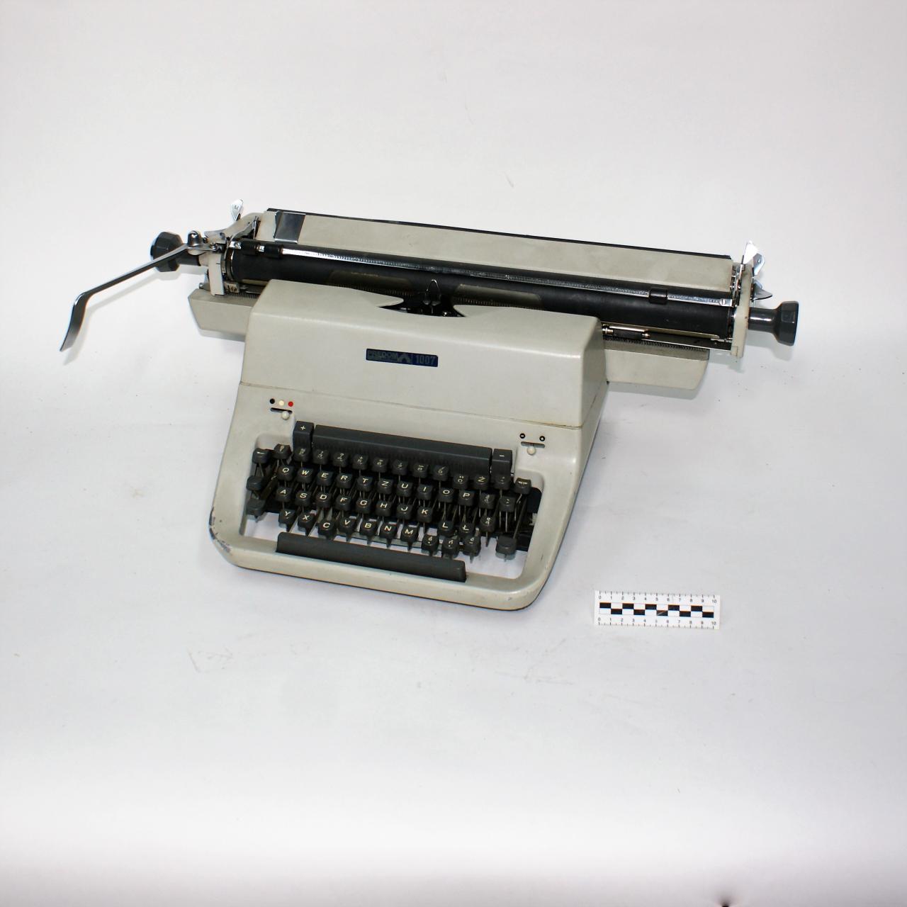 TYPEWRITER