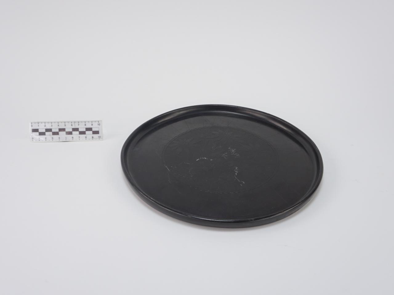 TRAY