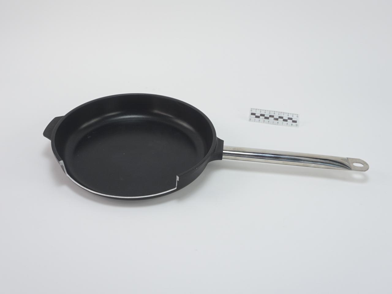 FRYING PAN