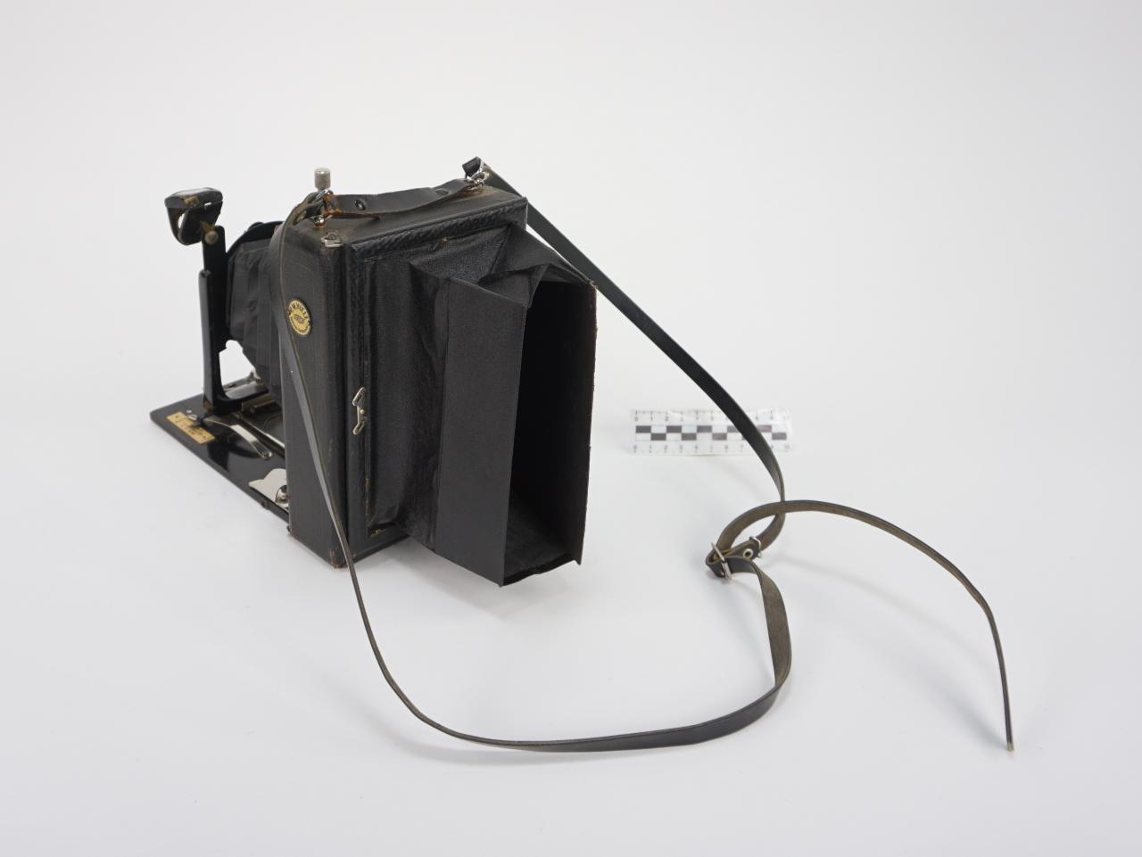 BELLOWS CAMERA