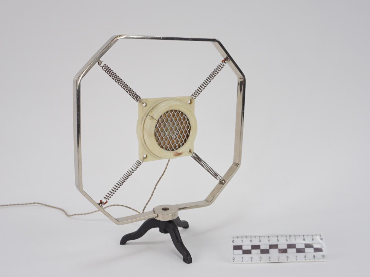 MICROPHONE