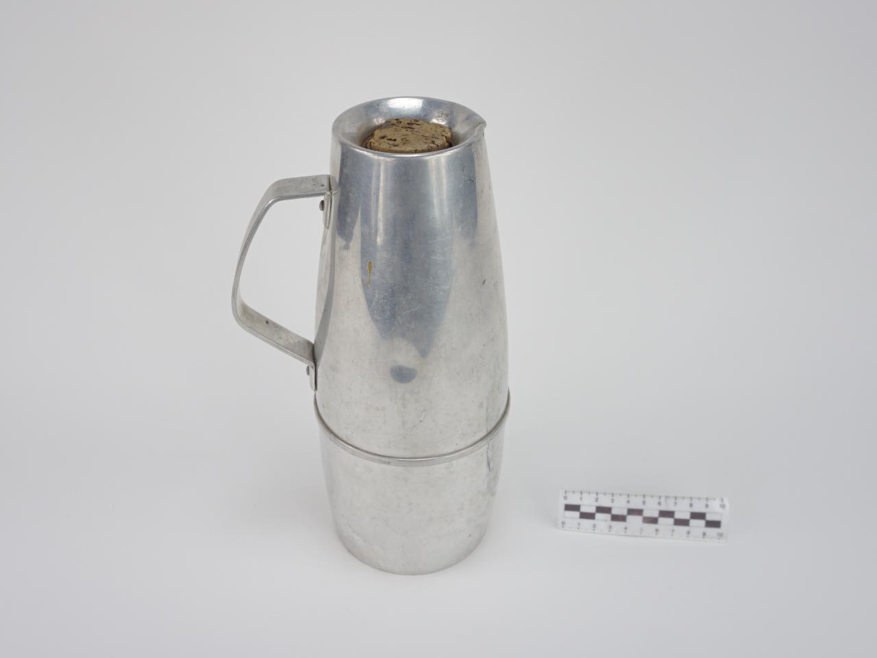 THERMOS
