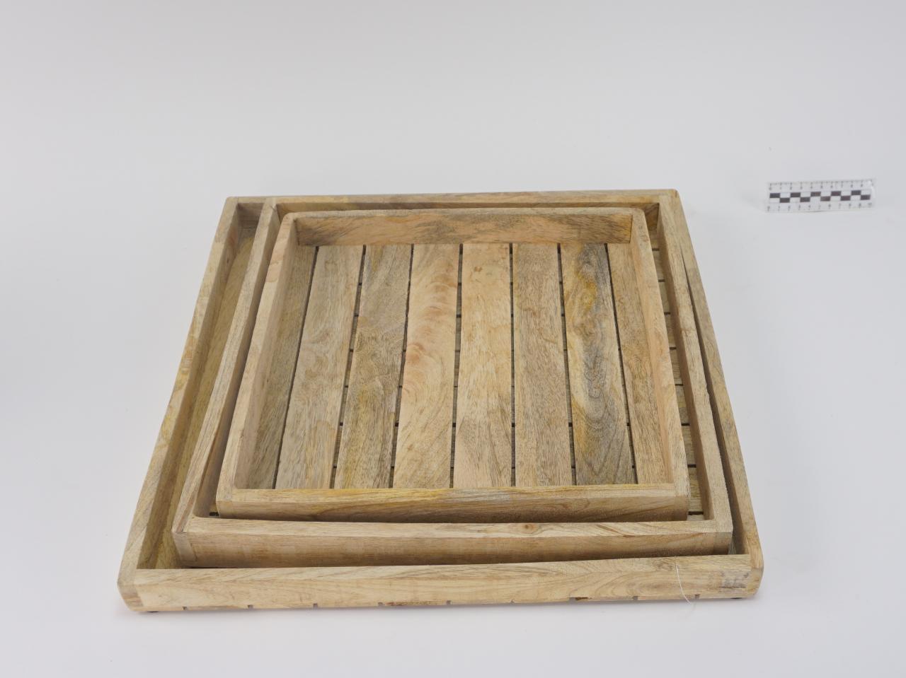 TRAY