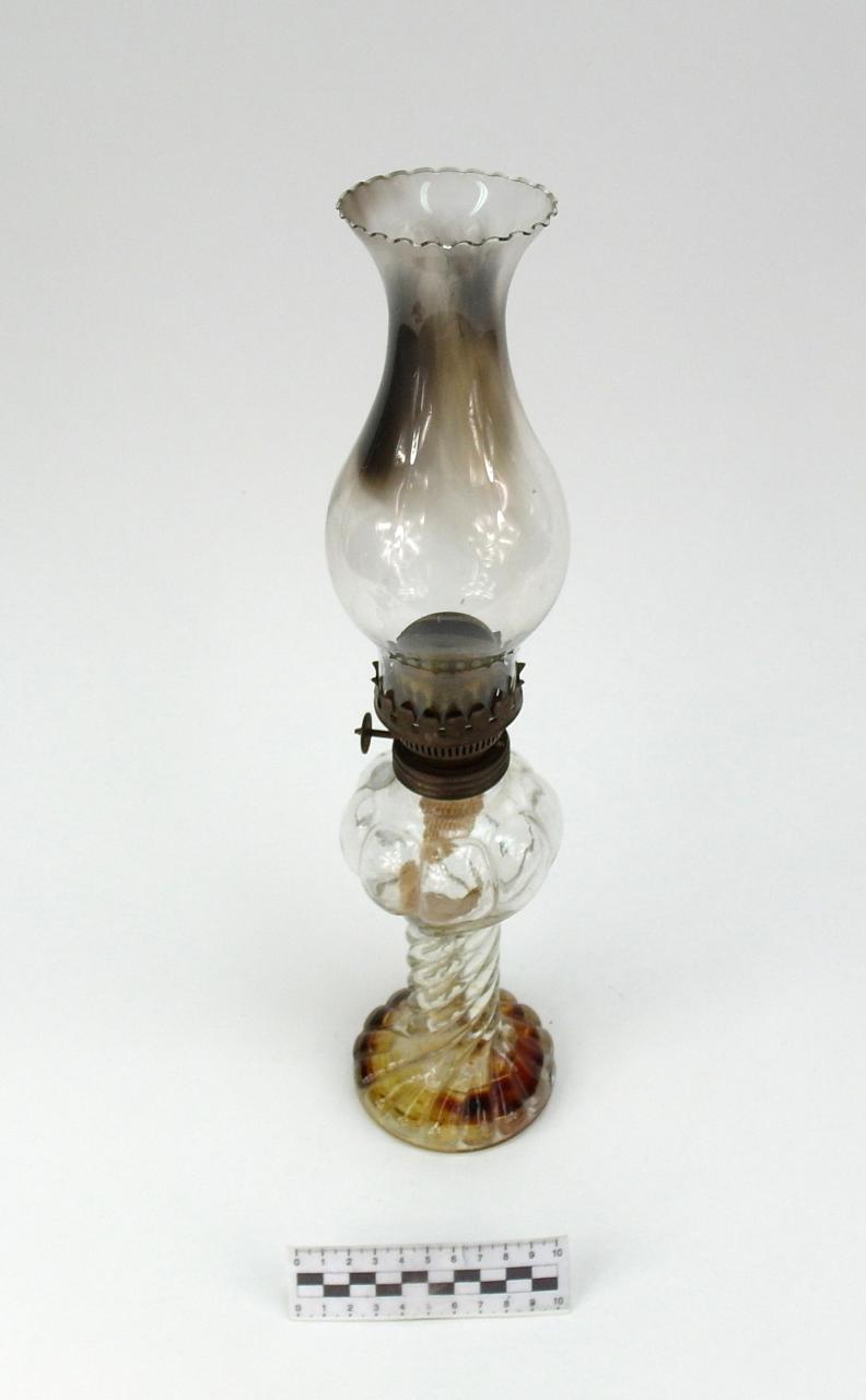LAMPA NAFTOWA