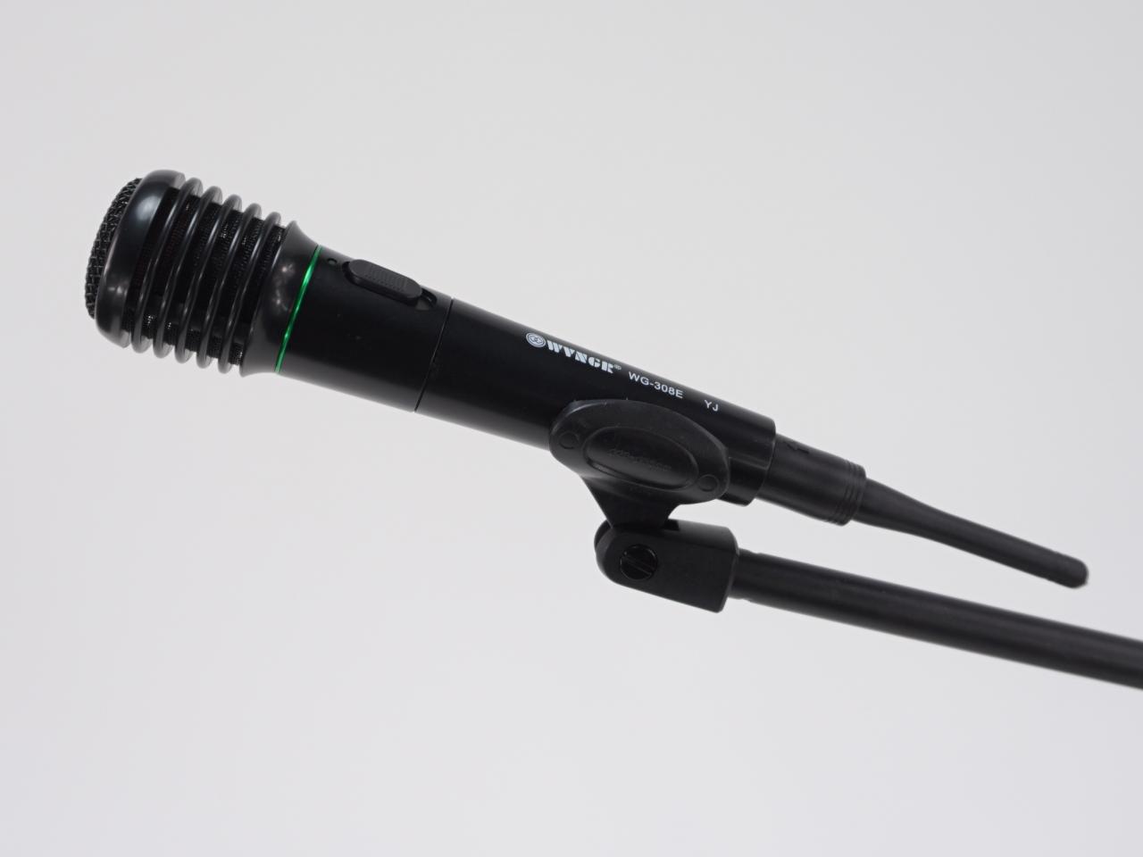 MICROPHONE
