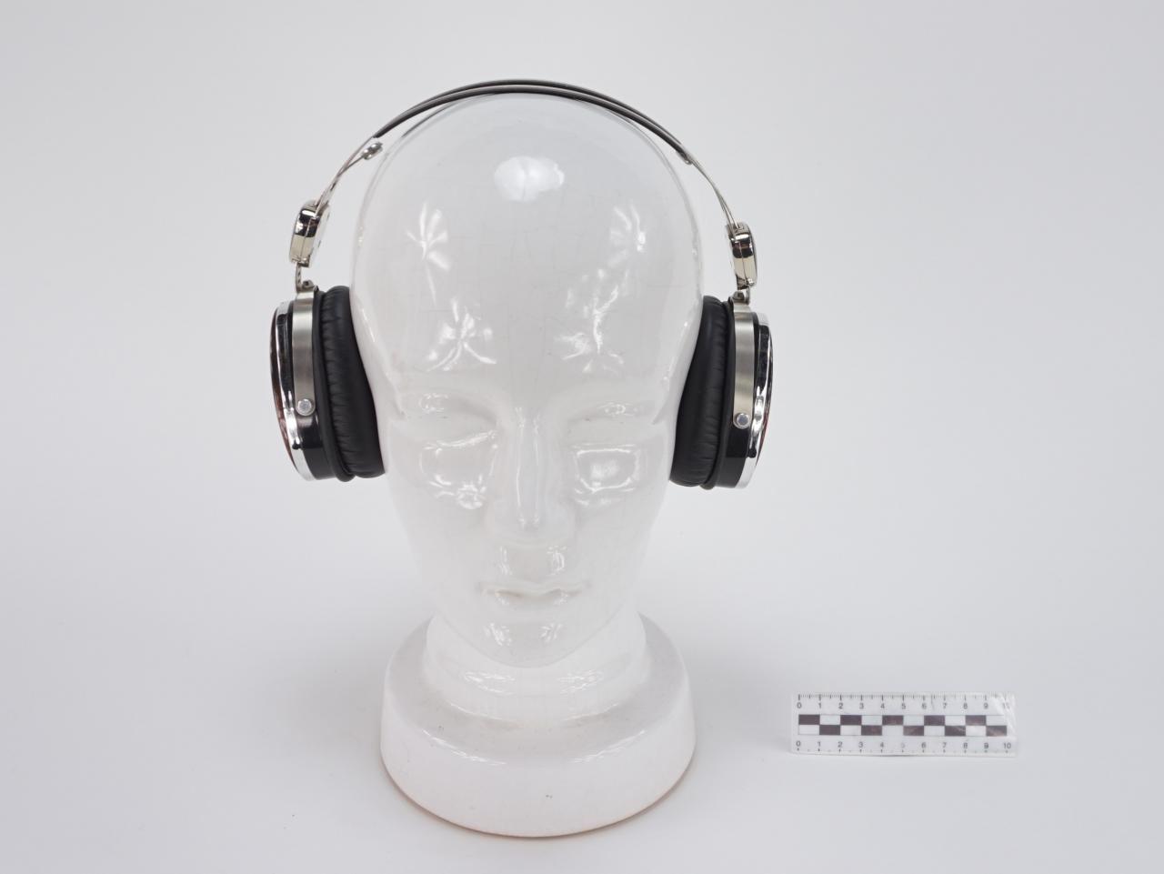 HEADPHONES