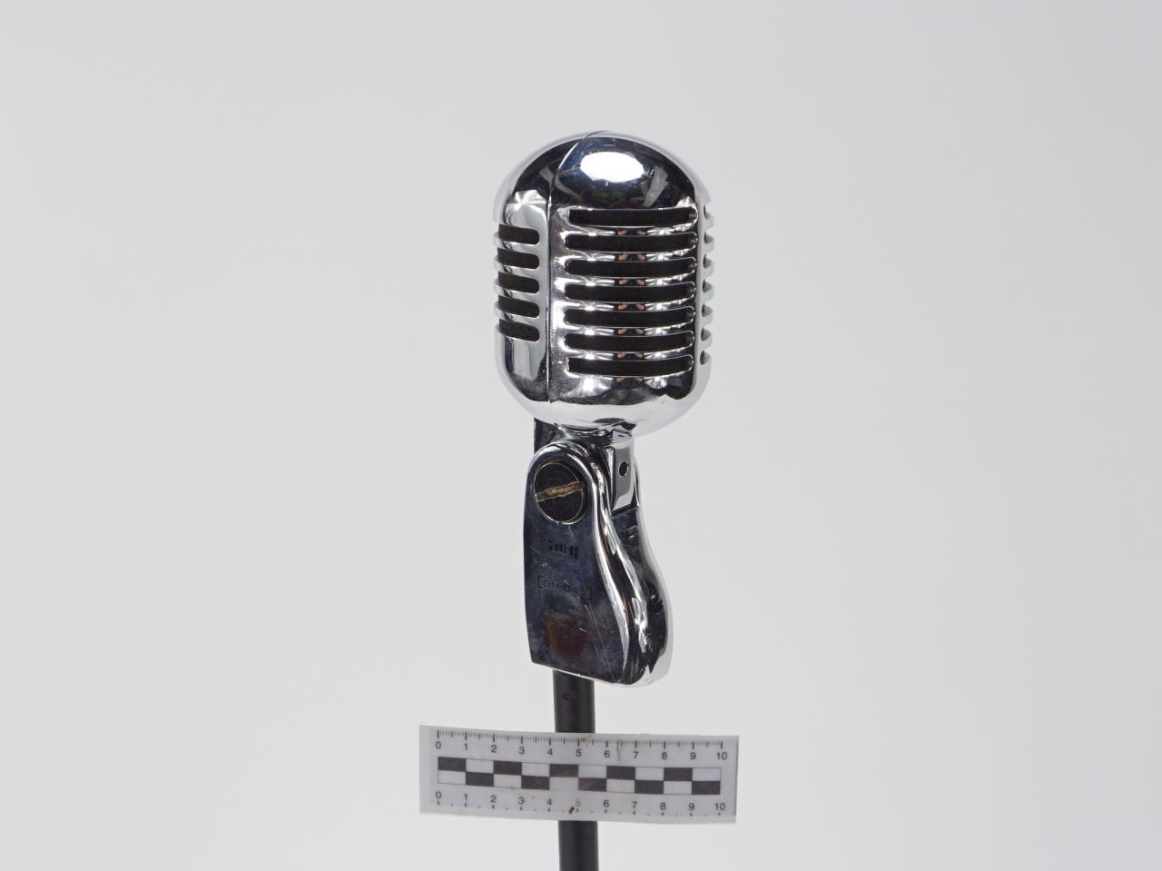 MICROPHONE