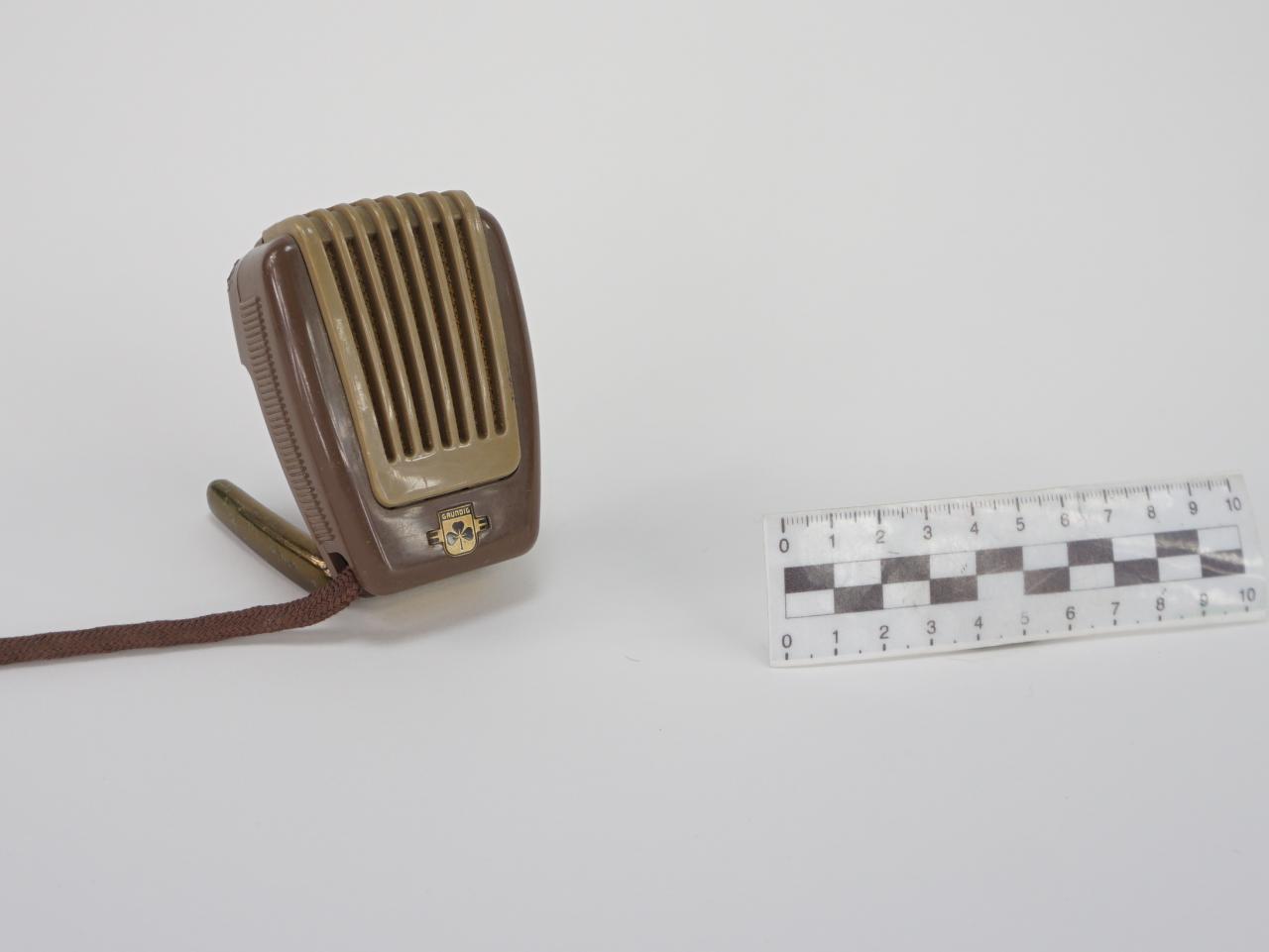 MICROPHONE