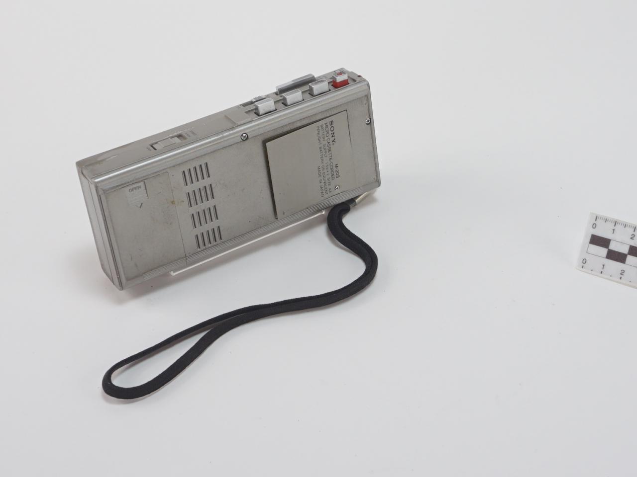 DICTAPHONE