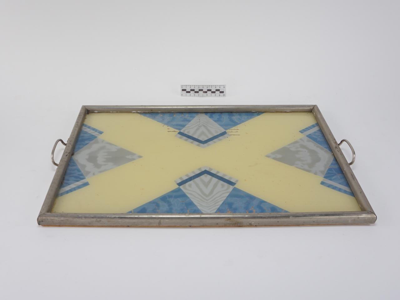 TRAY