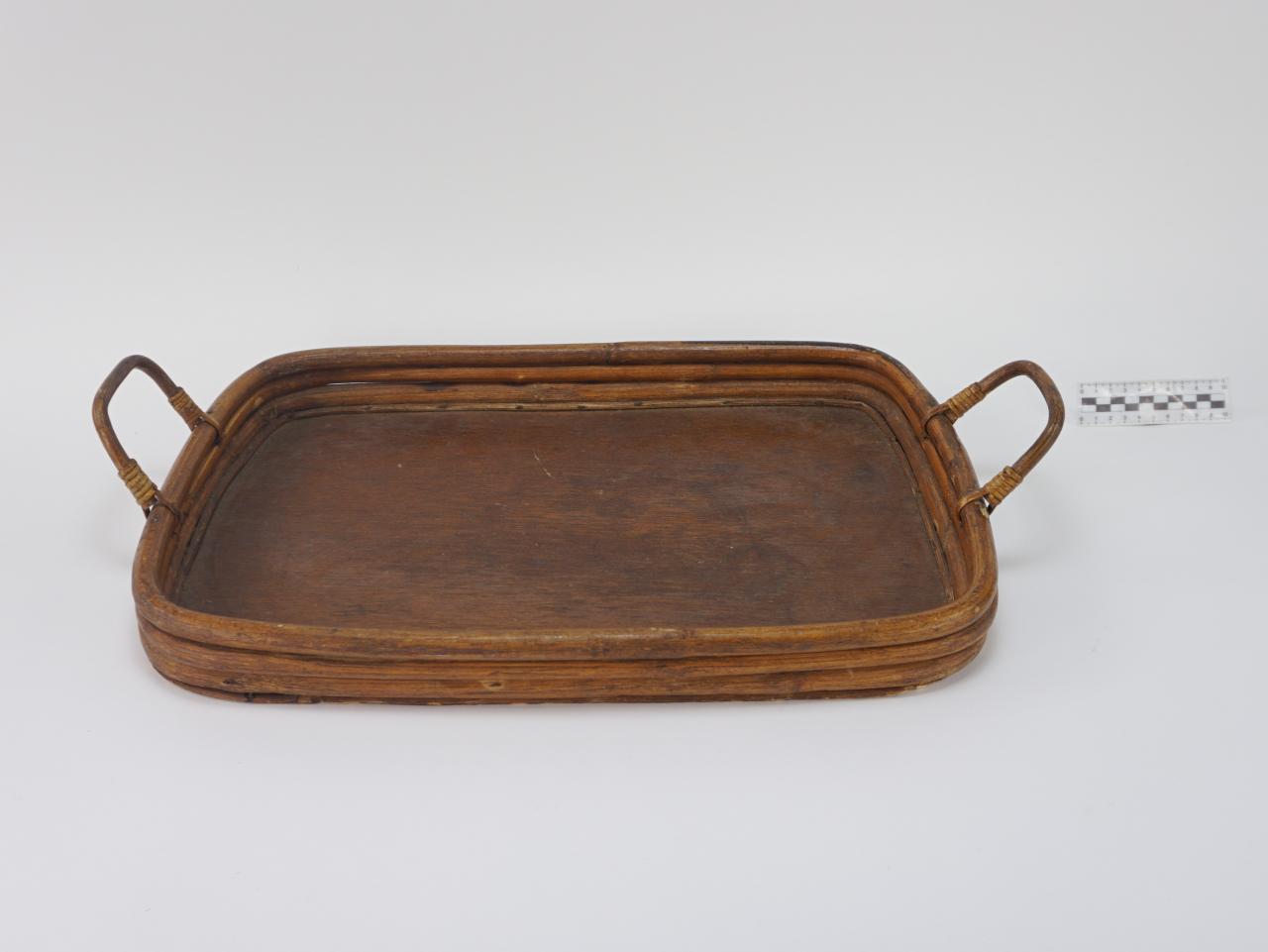 TRAY
