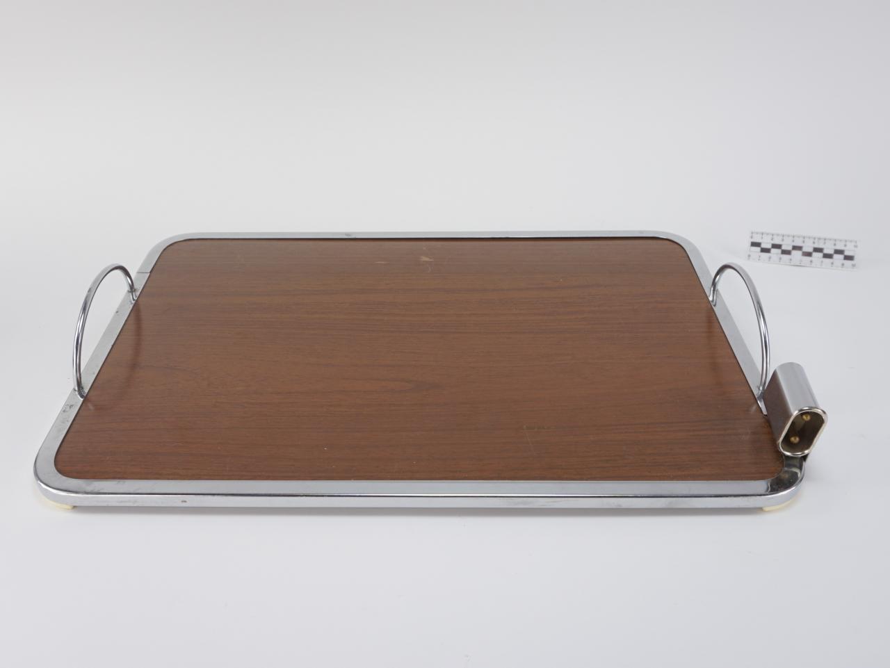 TRAY
