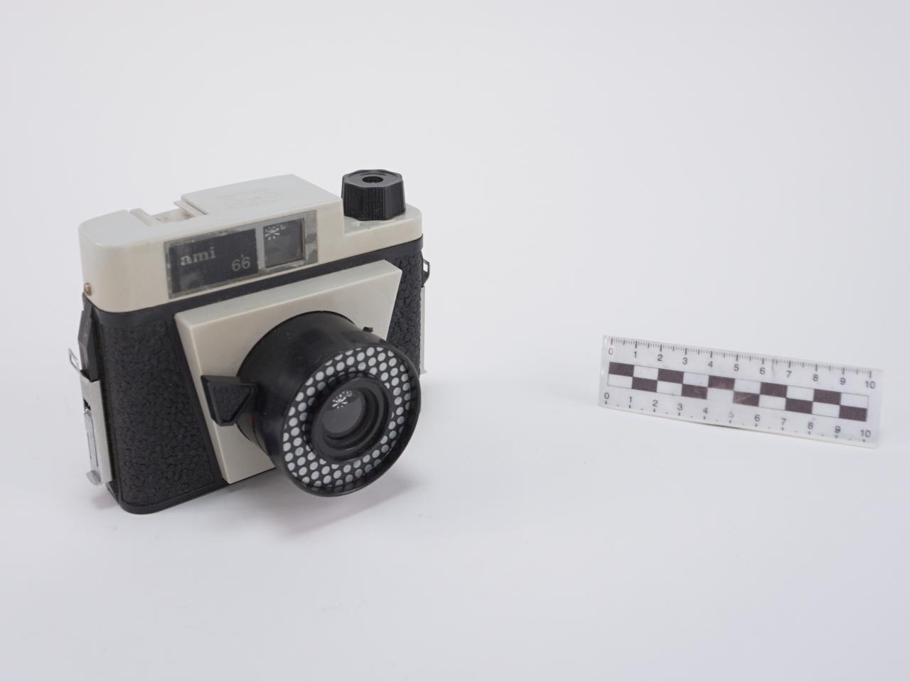 APARAT FOTOGRAFICZNY ANALOGOWY