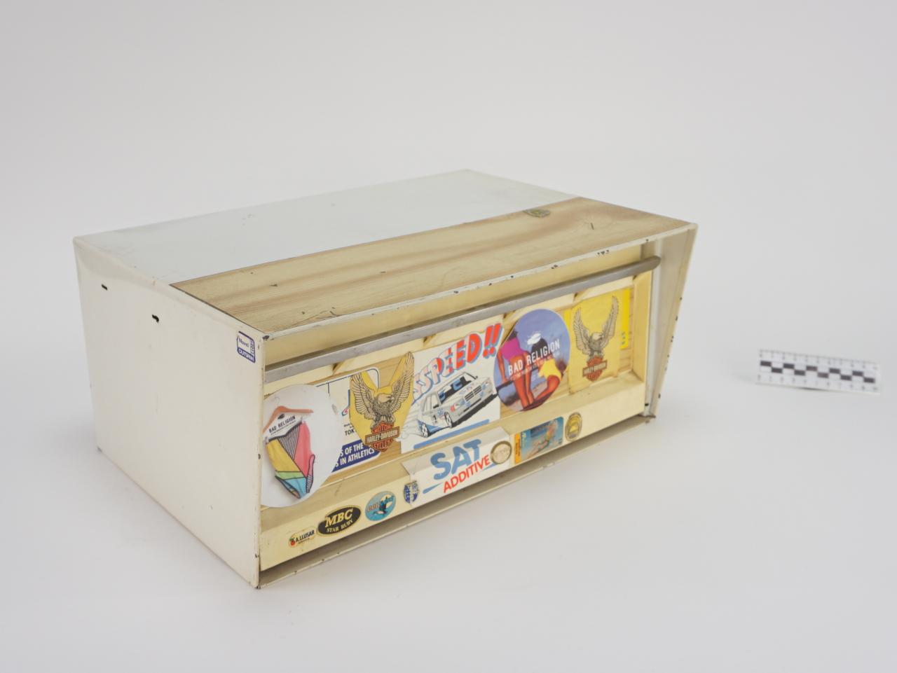 BREADBOX