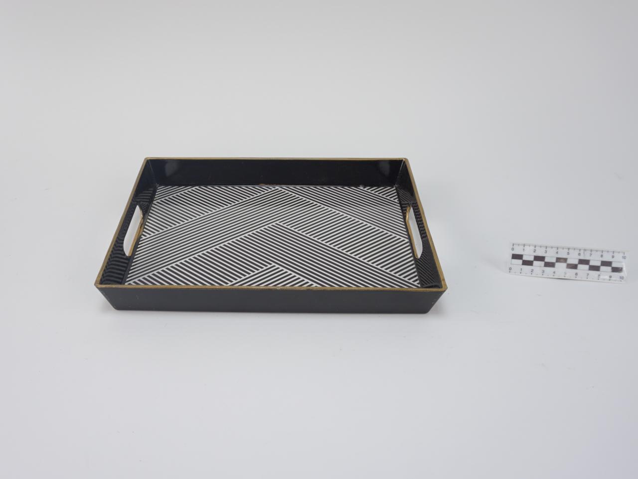 TRAY