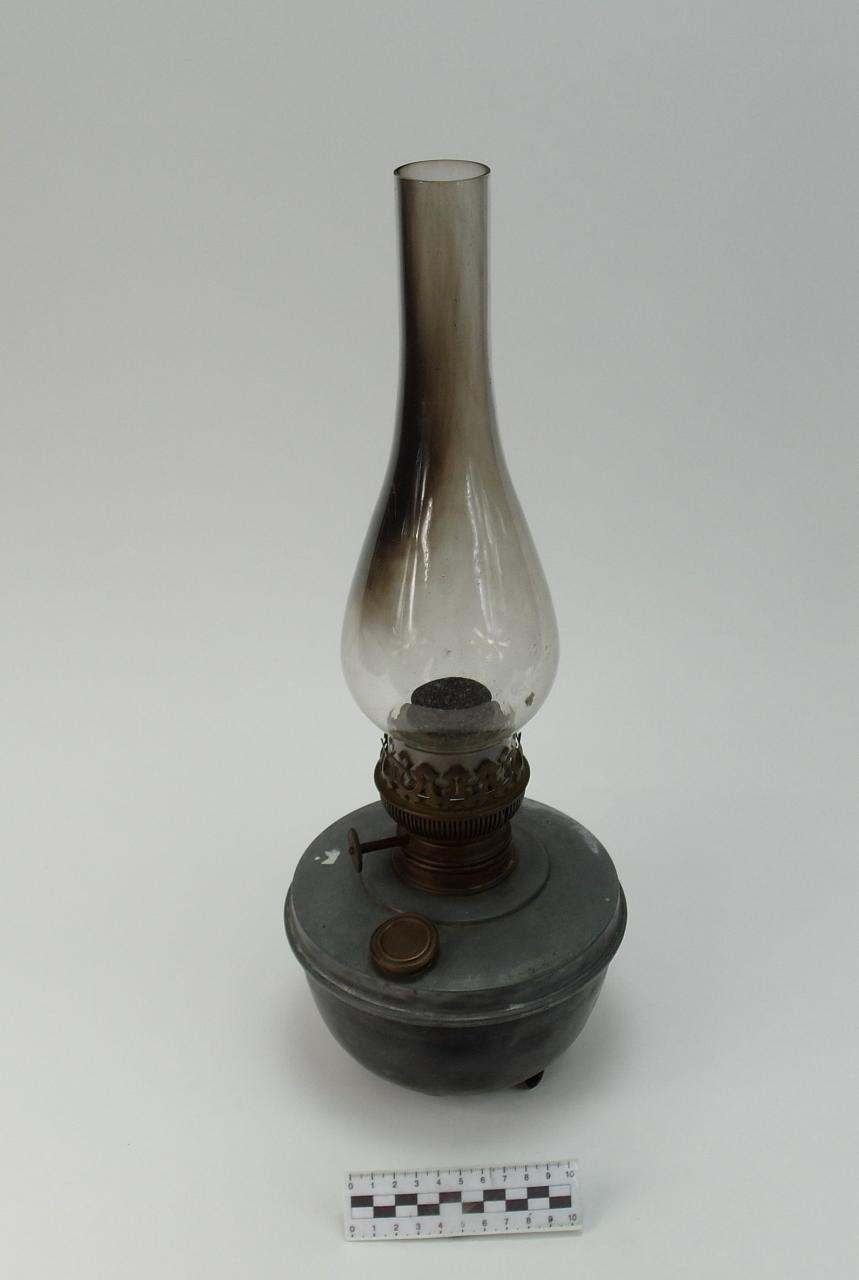 LAMPA NAFTOWA