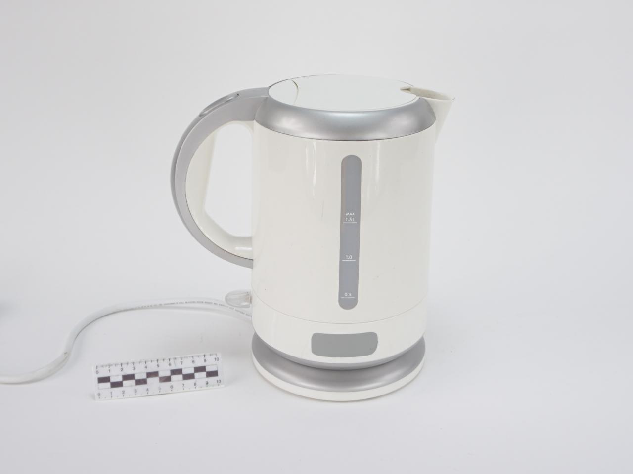 ELECTRIC KETTLE