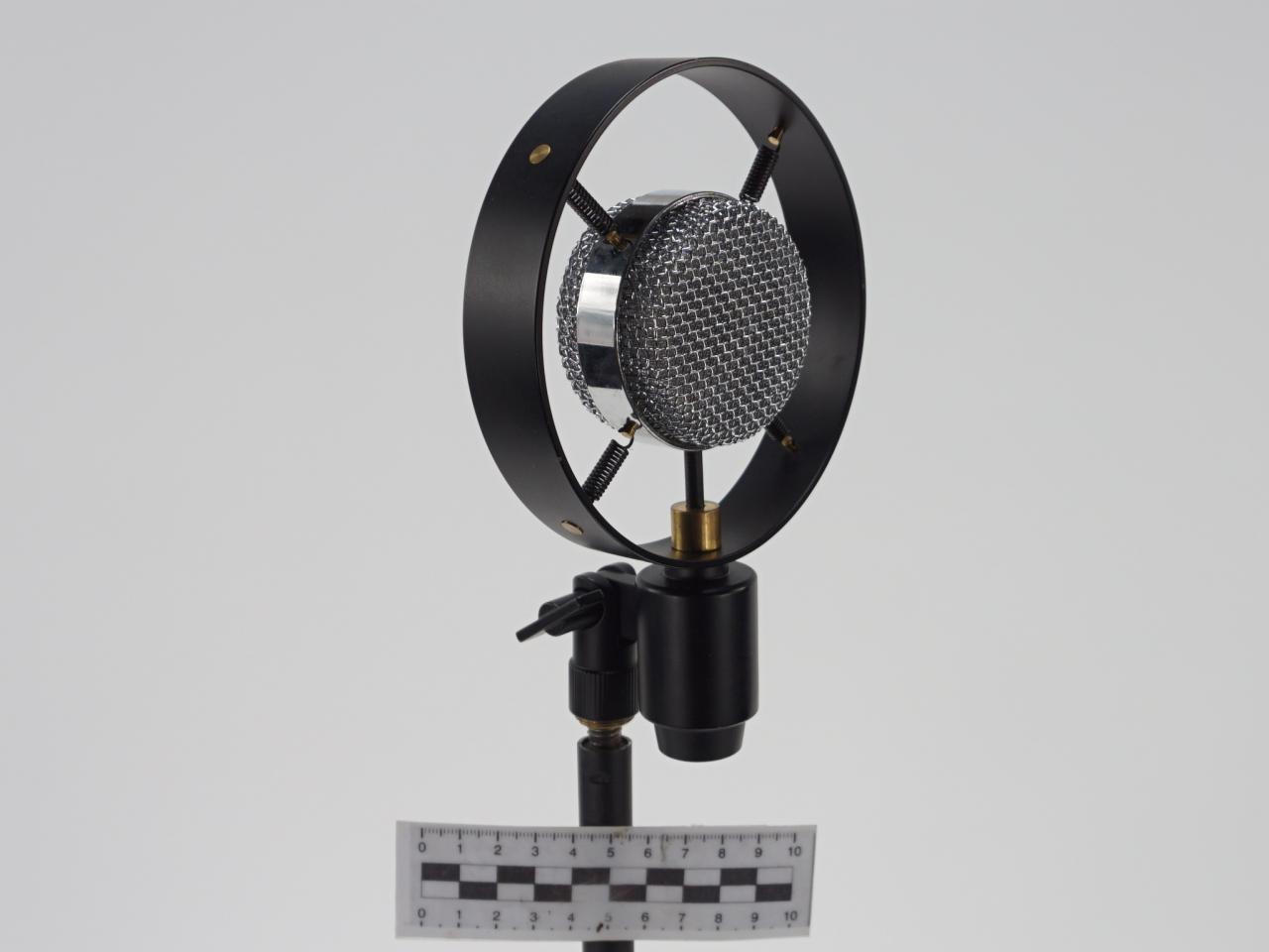 MICROPHONE