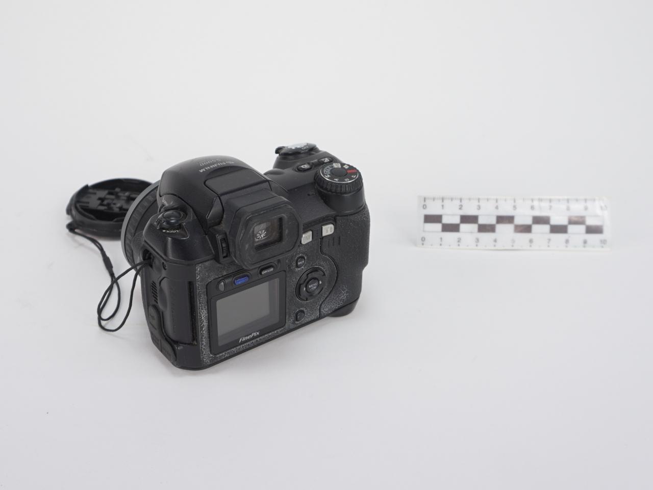 APARAT FOTOGRAFICZNY CYFROWY