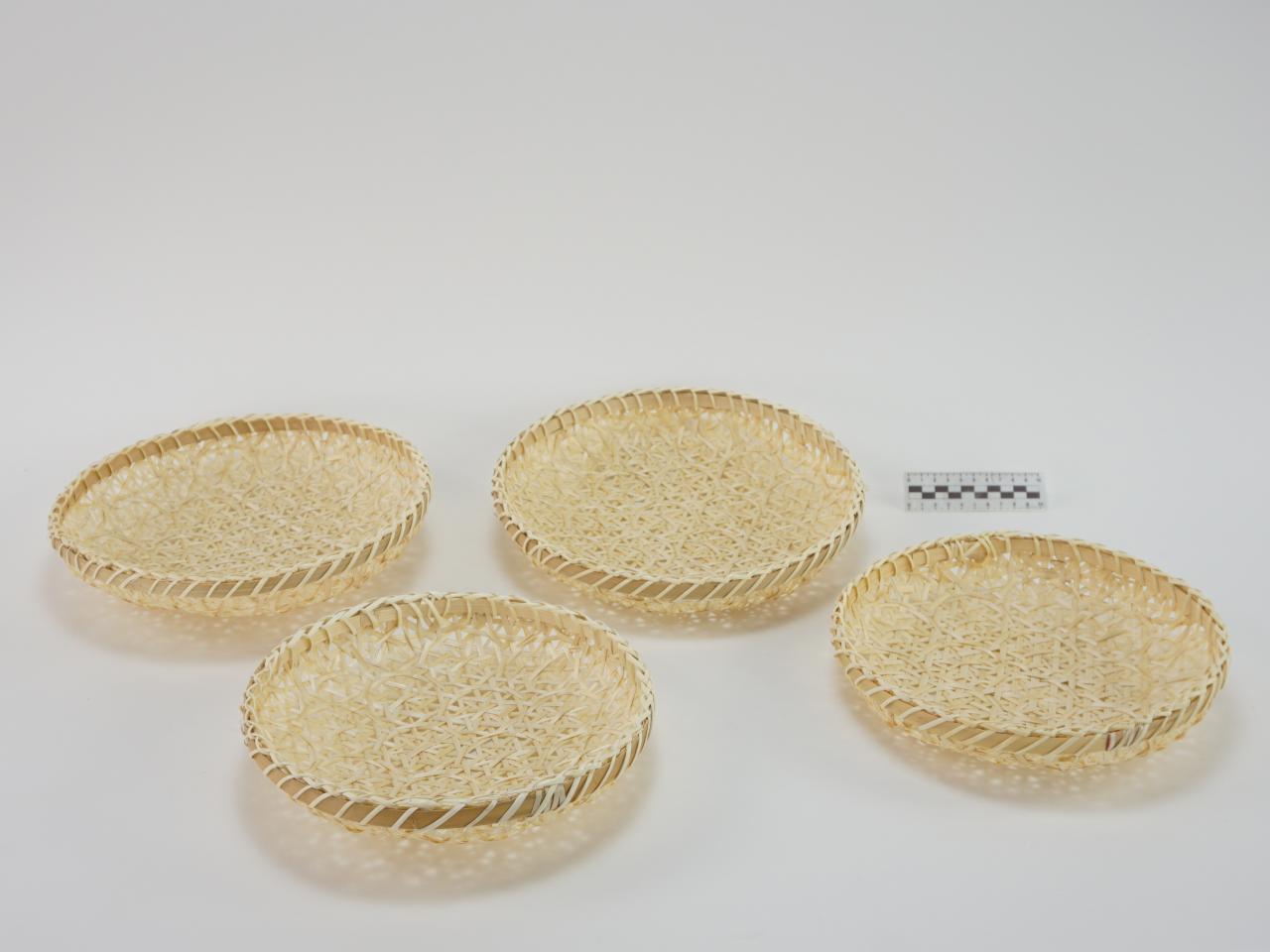 TRAY